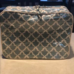 Pottery Barn Large Toiletry Case